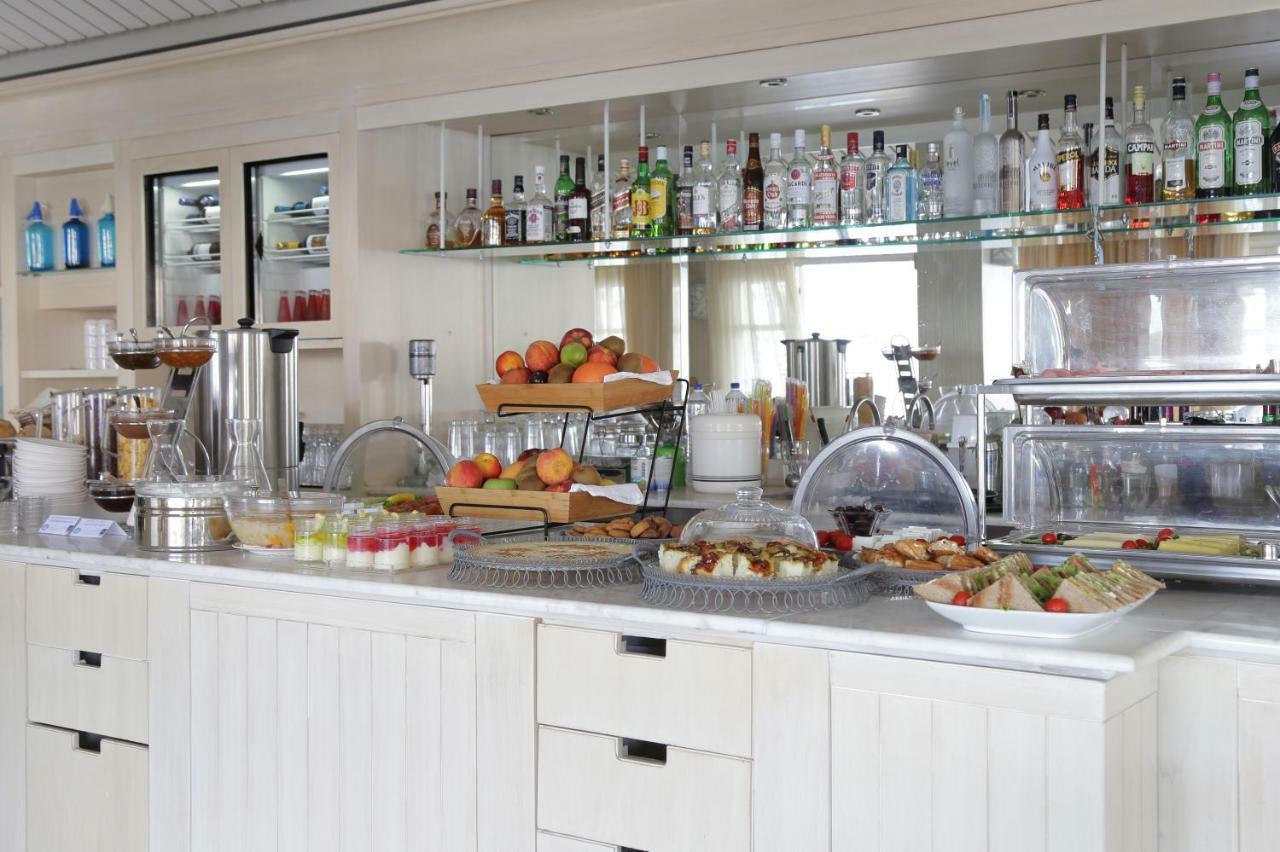 Skopelos Village Hotel Ngoại thất bức ảnh